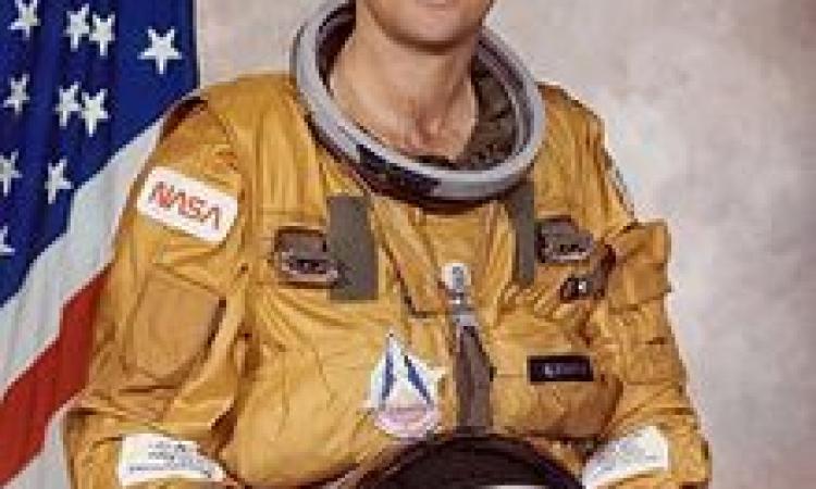 <p>First Shuttle pilot Robert Crippen</p>