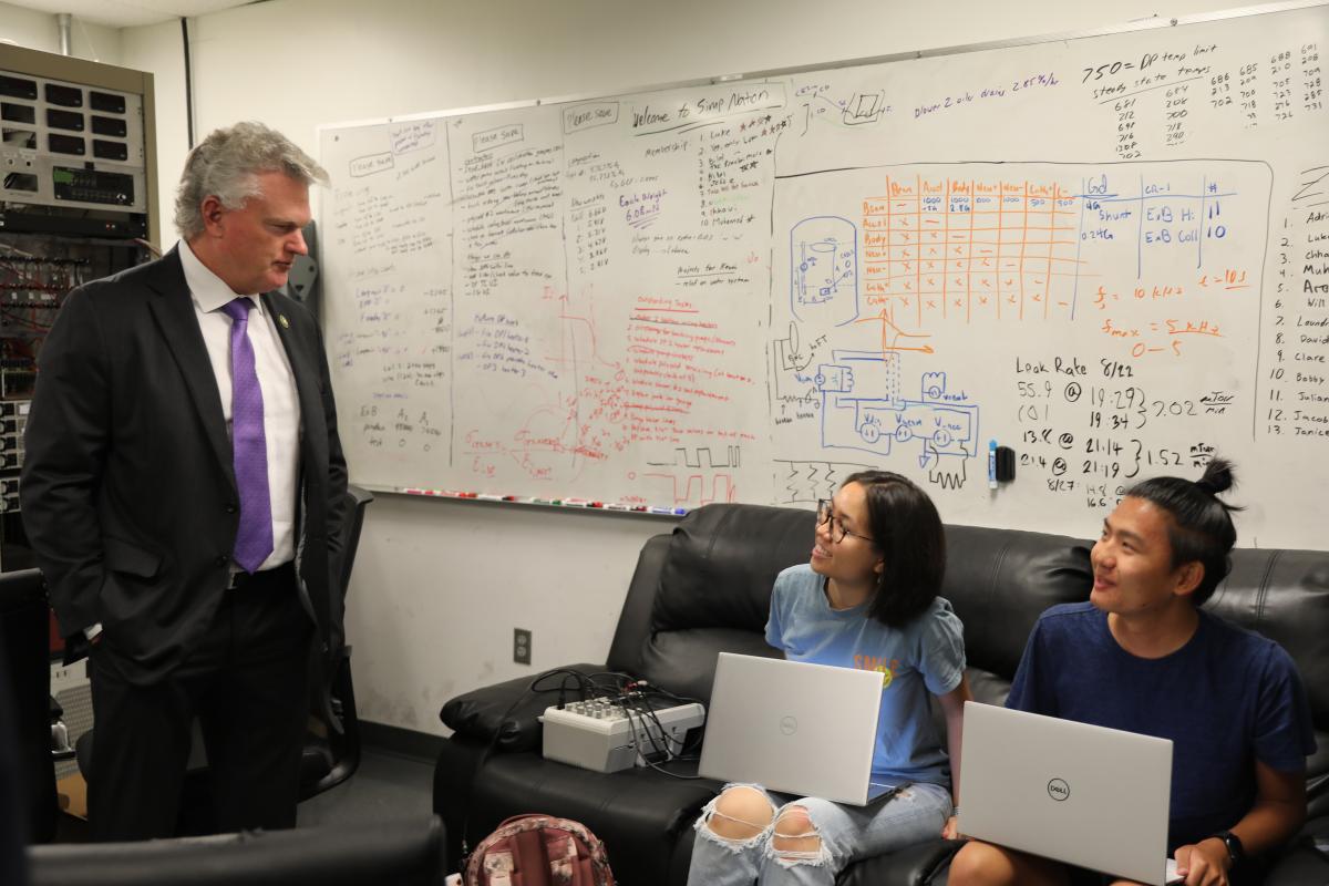 Rep. Mike Collins talks to AE students during visit to Georgia Tech